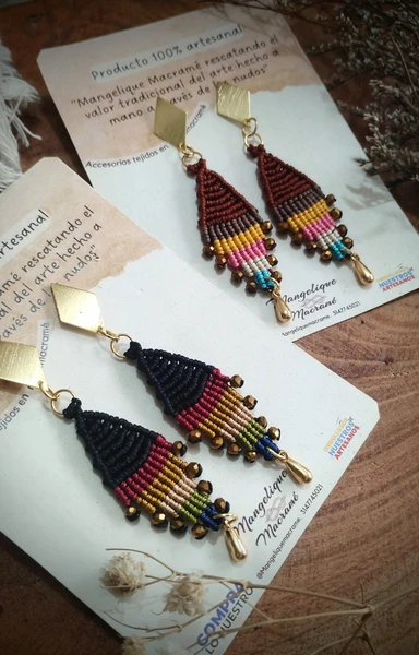 Aretes Romboide